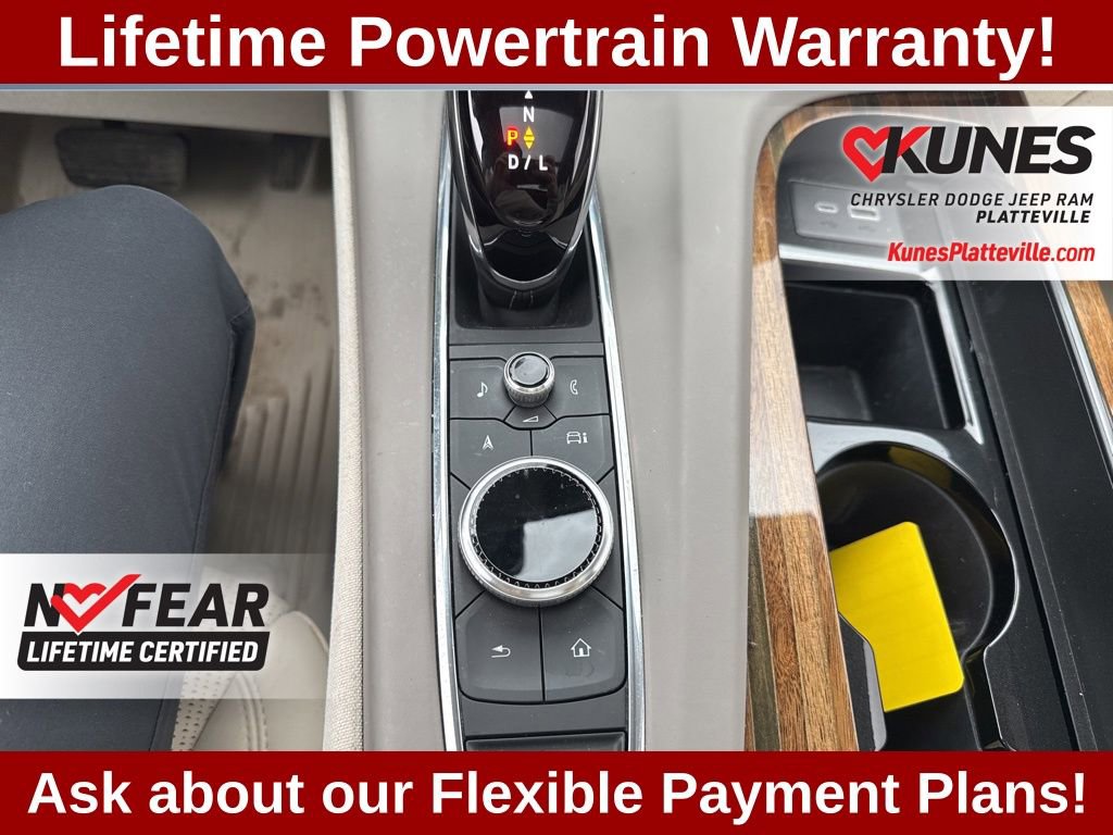 Used 2023 Cadillac Escalade Premium Luxury Platinum image 24