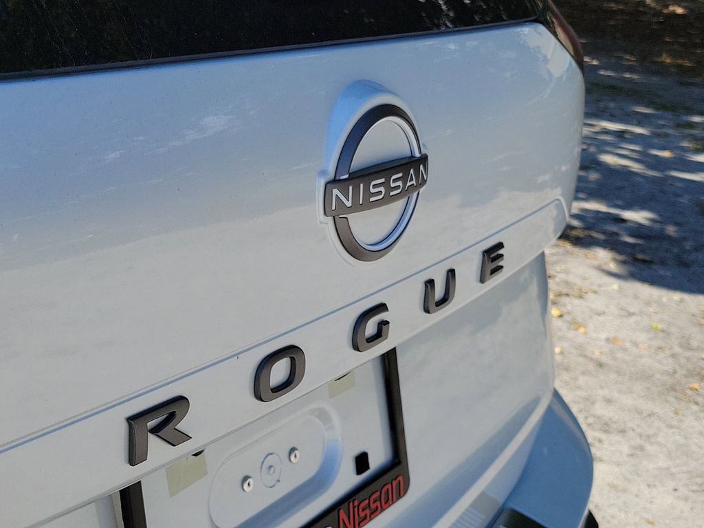 New 2026 Nissan Rogue SV image 10