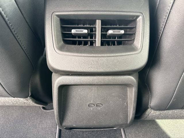 New 2025 Chevrolet Equinox EV LT image 9