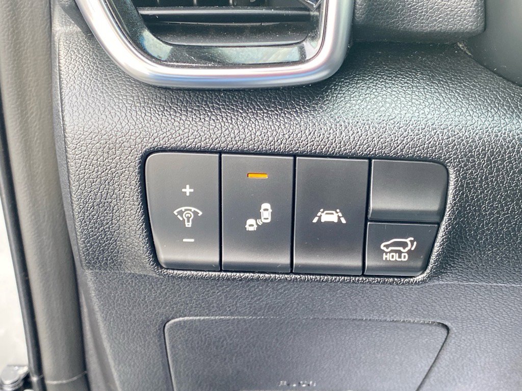 Used 2020 Kia Sportage EX image 19