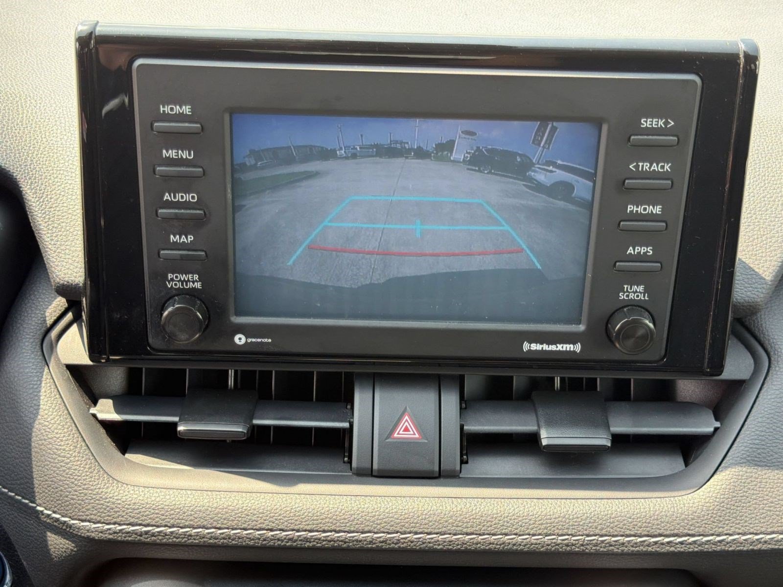 Used 2021 Toyota RAV4 XLE w/ Convenience Package AWD/4WD image 22