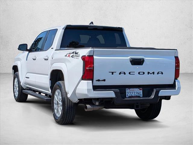 Used 2025 Toyota Tacoma SR5 AWD/4WD image 8