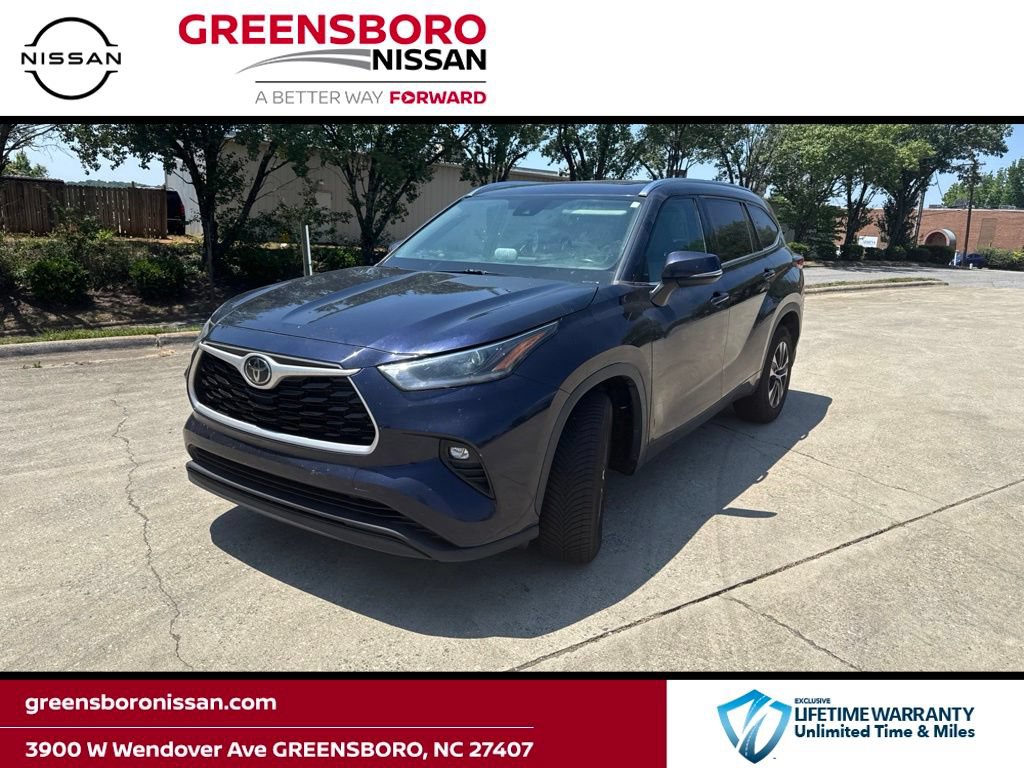 Used 2021 Toyota Highlander XLE