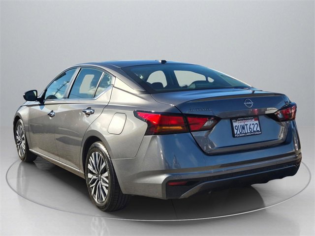 Used 2024 Nissan Altima 2.5 SV image 5