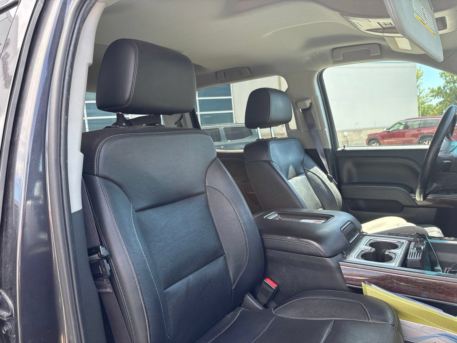 Used 2016 GMC Sierra 2500 SLT w/ Duramax Plus Package AWD/4WD image 18