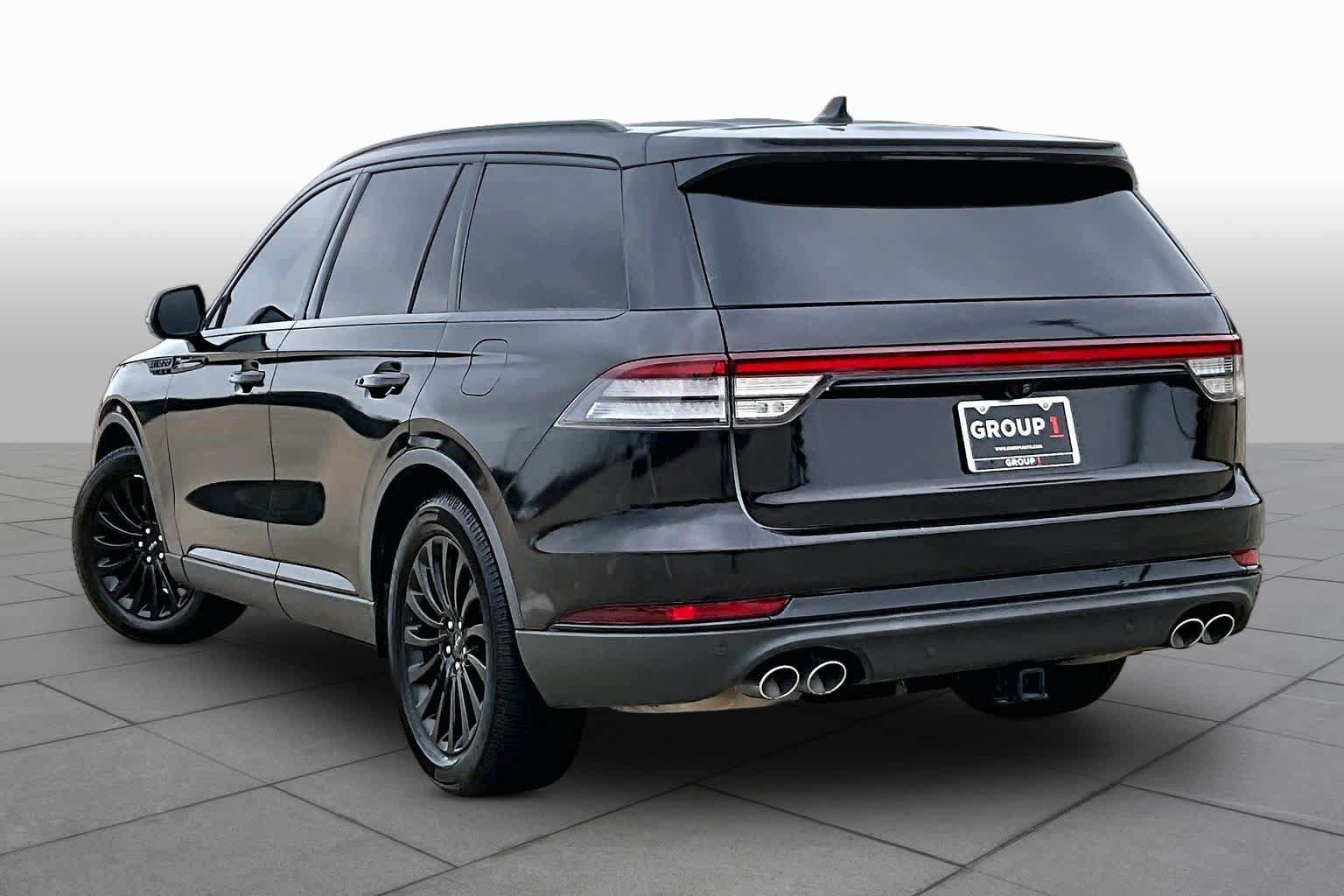 Used 2020 Lincoln Aviator Reserve w/ Equipment Group 201A RWD image 11