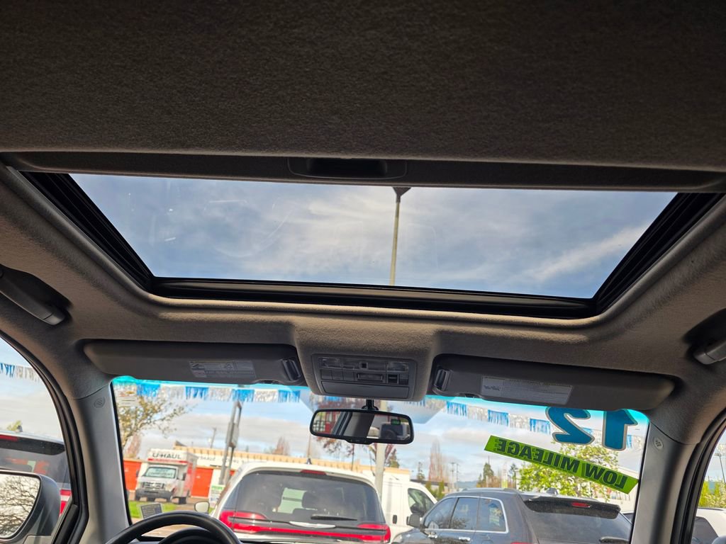 Used 2012 Toyota Highlander Limited w/ Tow Pkg image 23