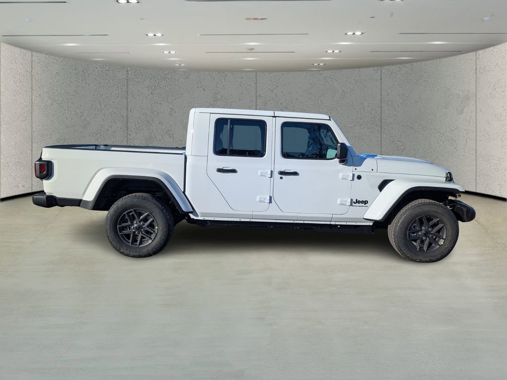 New 2026 Jeep Gladiator Sport image 3