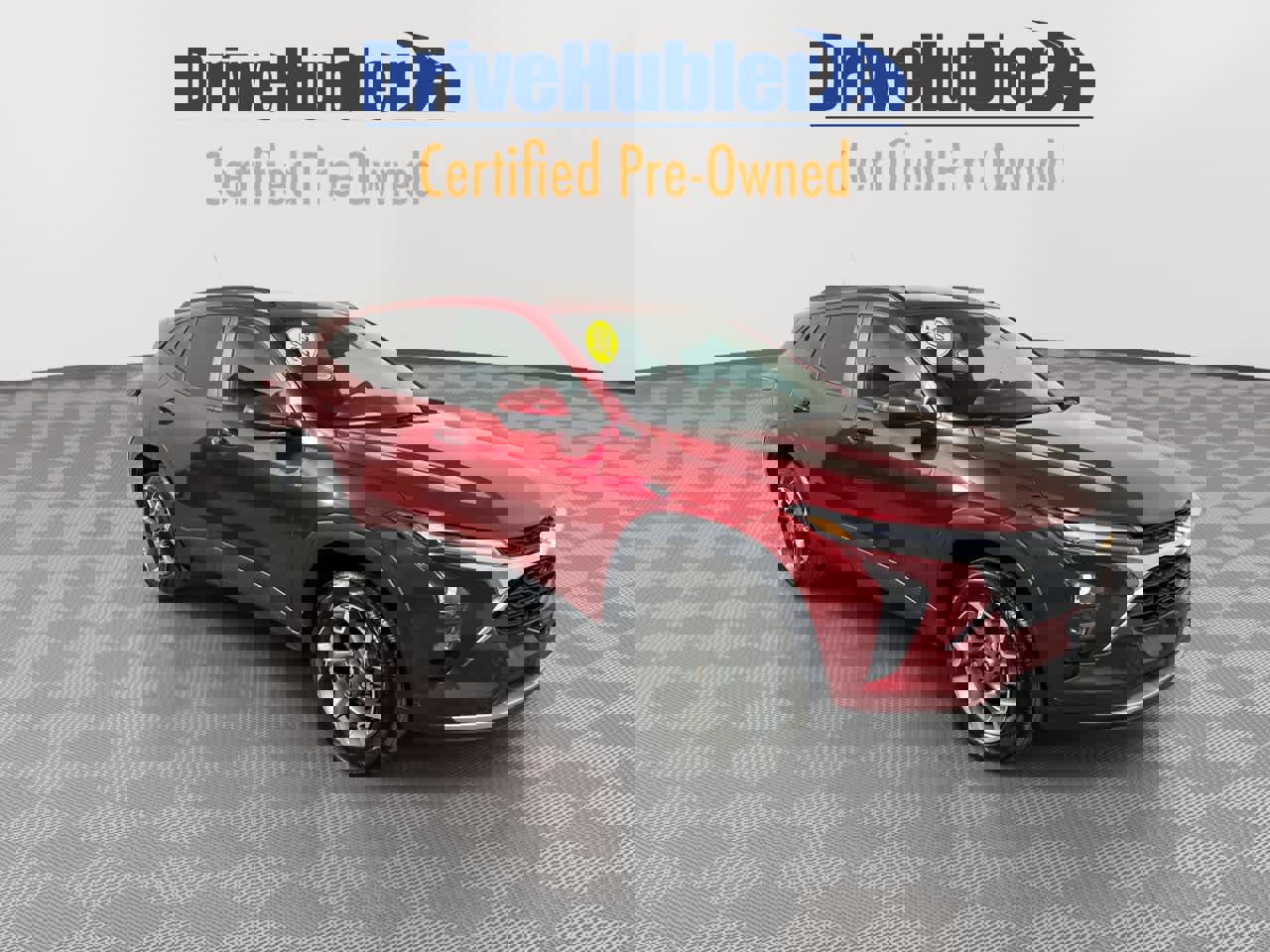 Used 2025 Chevrolet Trax LT w/ LT Convenience Package image 2