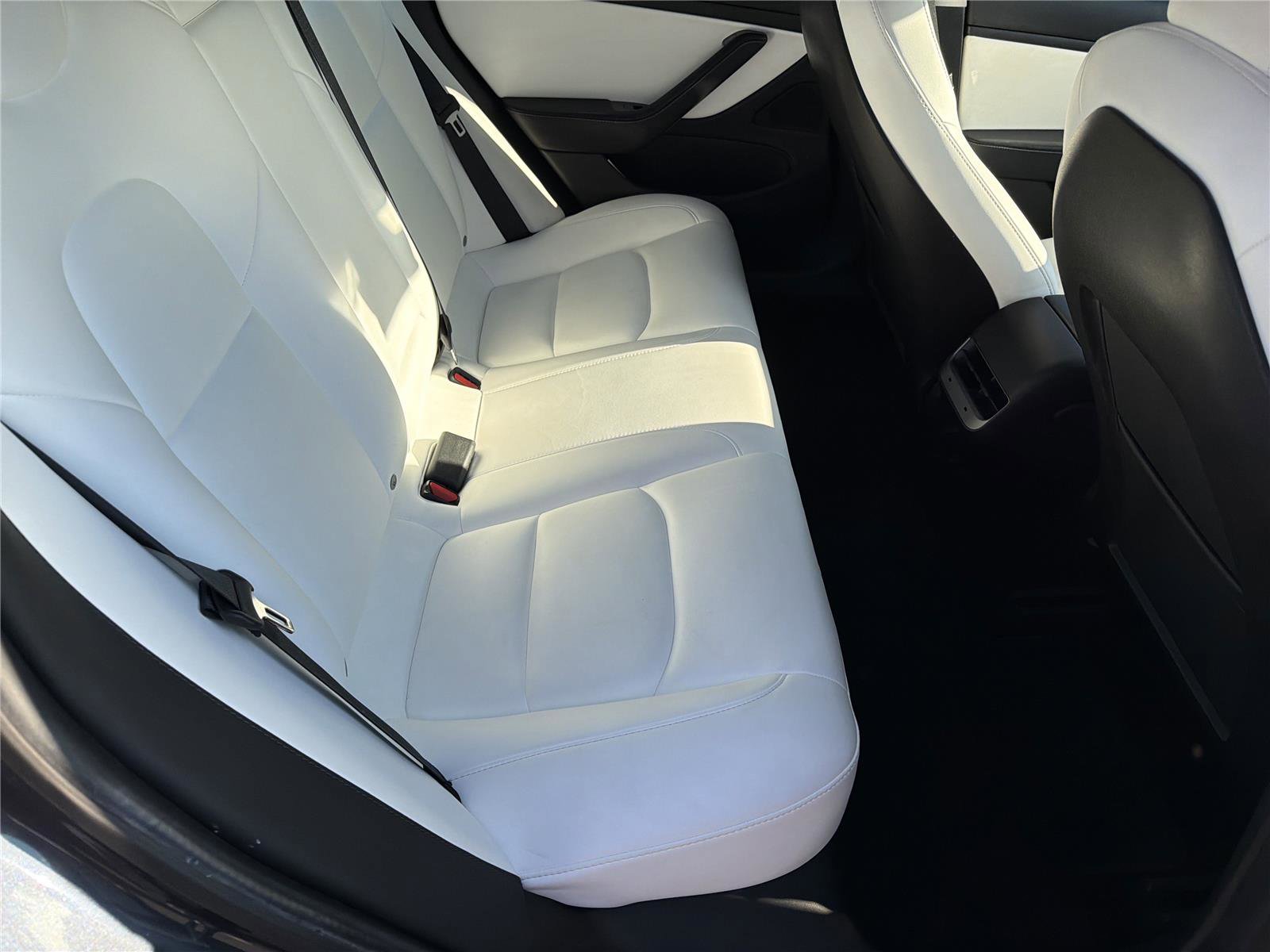 Used 2020 Tesla Model 3 Long Range image 14