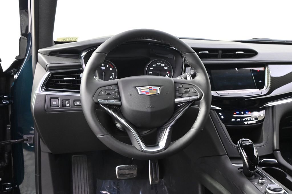 New 2025 Cadillac XT6 Sport w/ Technology Package image 12