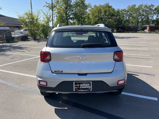 New 2026 Hyundai Venue SEL FWD image 4