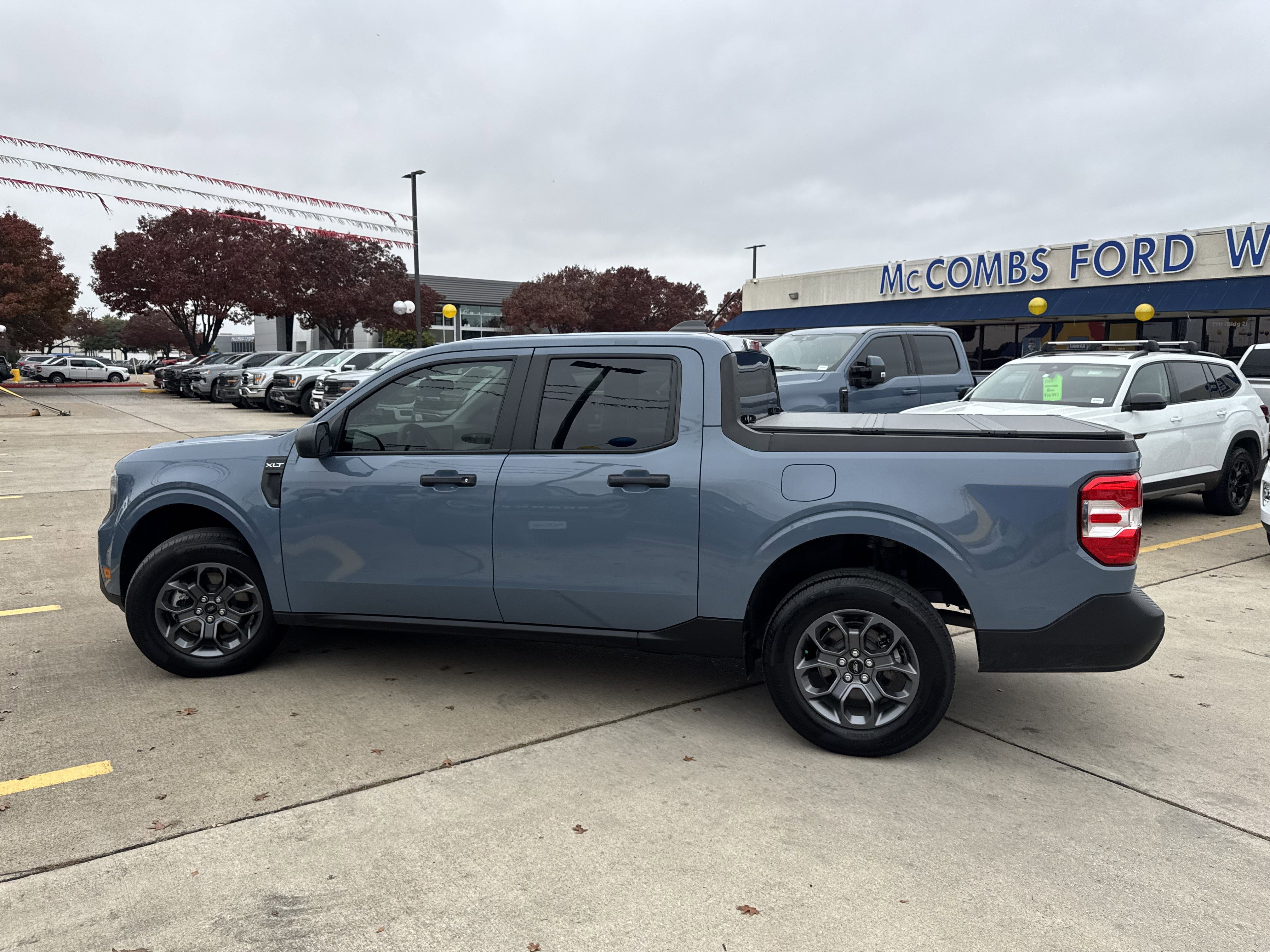 Used 2025 Ford Maverick XLT image 7