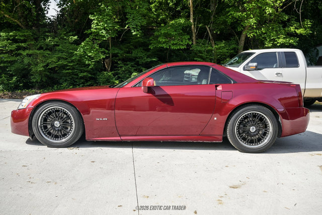 Used 2006 Cadillac XLR RWD image 15