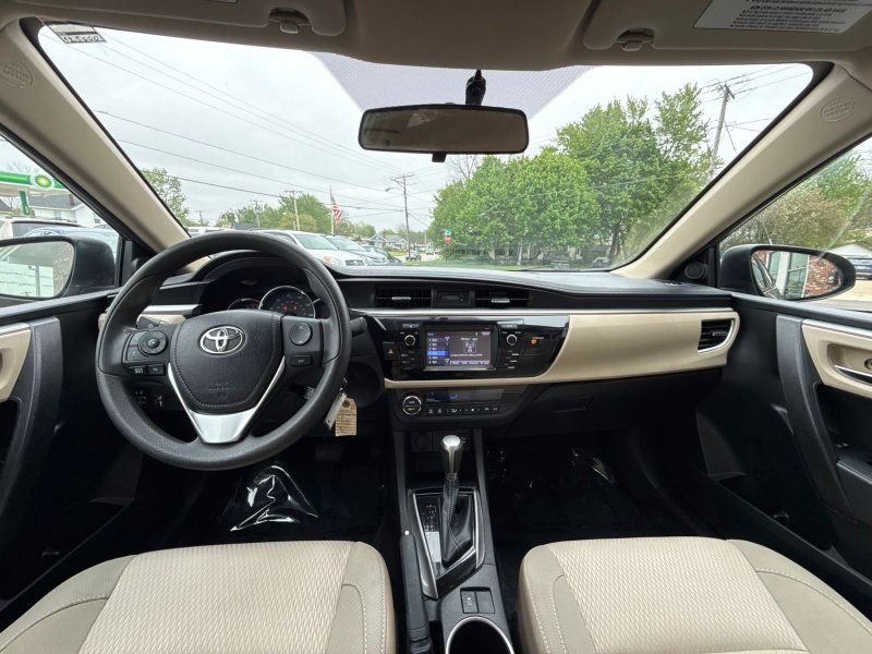 Used 2014 Toyota Corolla LE FWD image 21