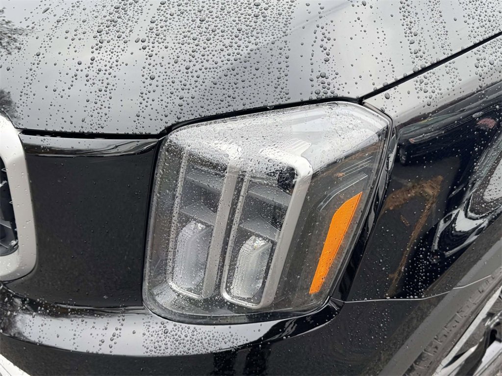 Used 2023 Kia Telluride EX image 8