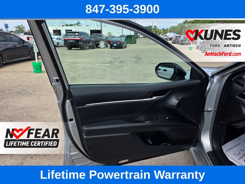 Used 2021 Toyota Camry XSE w/ Navigation Package FWD image 11