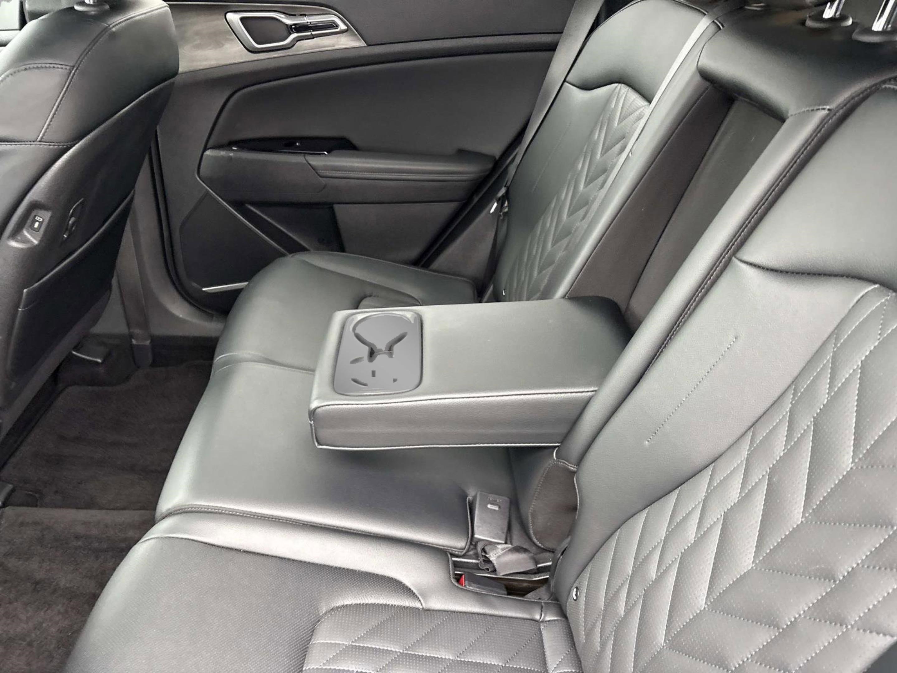 Used 2024 Kia Sportage X-Line w/ X-Line Premium Package image 13