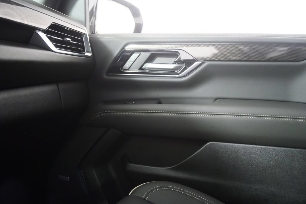 Used 2026 GMC Yukon Elevation AWD/4WD image 27