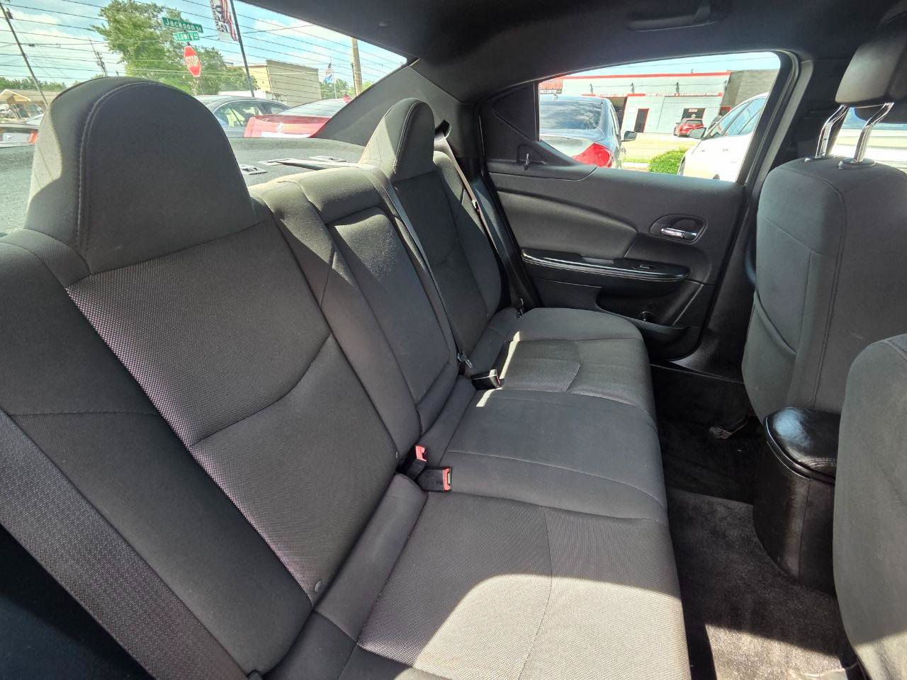 Used 2012 Dodge Avenger SE FWD image 14