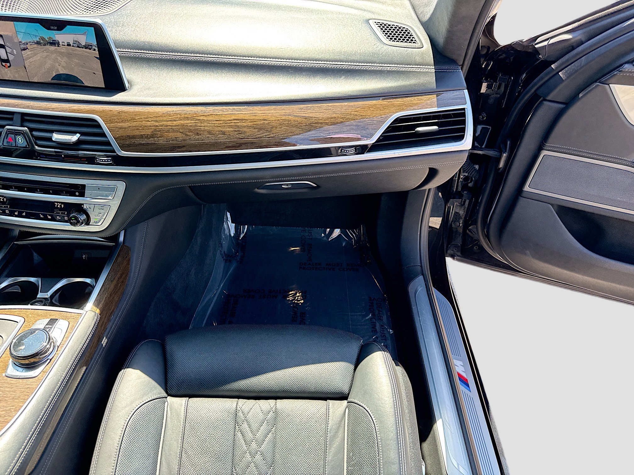 Used 2019 BMW 750i xDrive w/ Executive Package AWD/4WD image 18