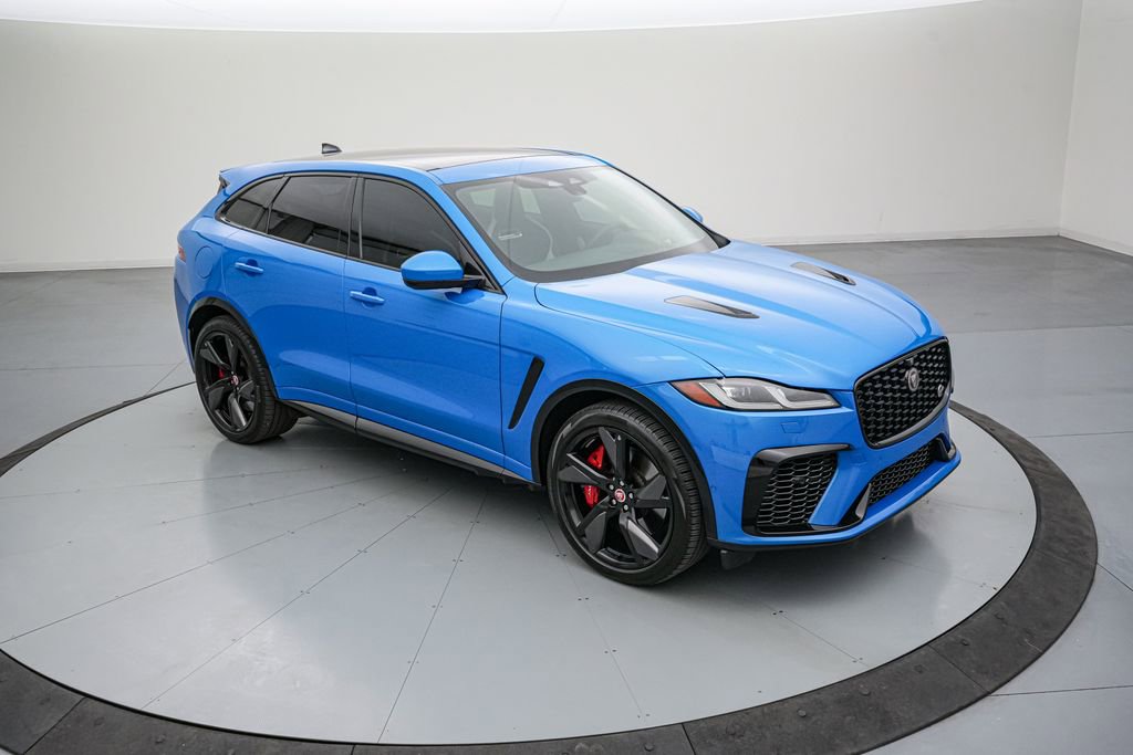 Used 2023 Jaguar F-PACE SVR AWD/4WD image 3