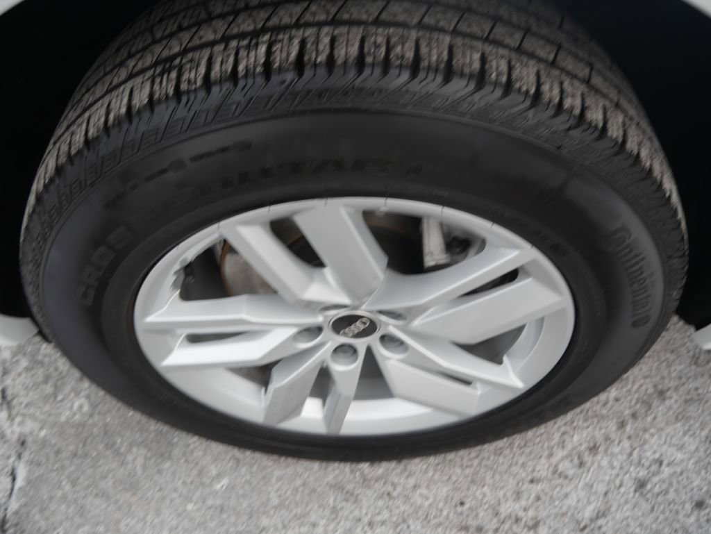 Certified 2023 Audi Q5 2.0T Premium w/ Convenience Package image 12