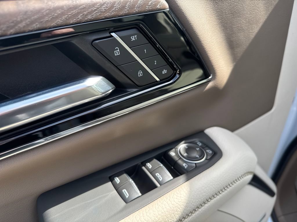 New 2026 GMC Yukon XL Denali AWD/4WD image 18