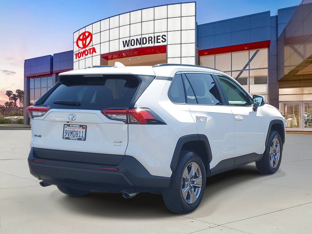 Used 2023 Toyota RAV4 XLE AWD/4WD image 7