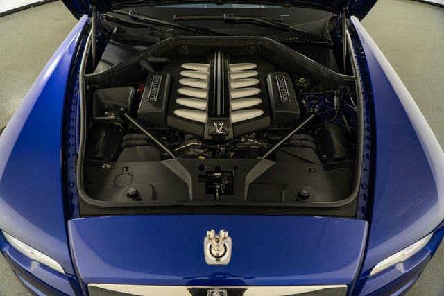 Used 2017 Rolls-Royce Dawn image 32