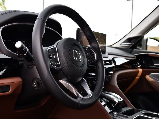 Certified 2026 Acura MDX w/ Technology Package image 12