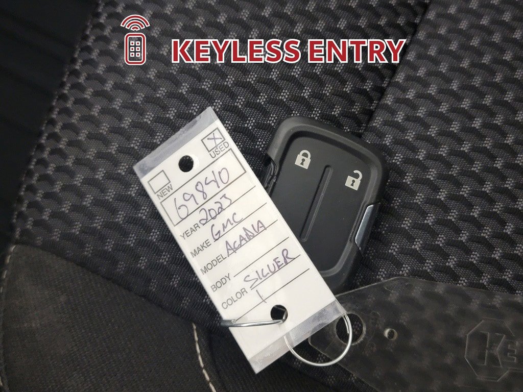 Used 2023 GMC Acadia SLE w/ LPO, Floor Liner Package AWD/4WD image 30