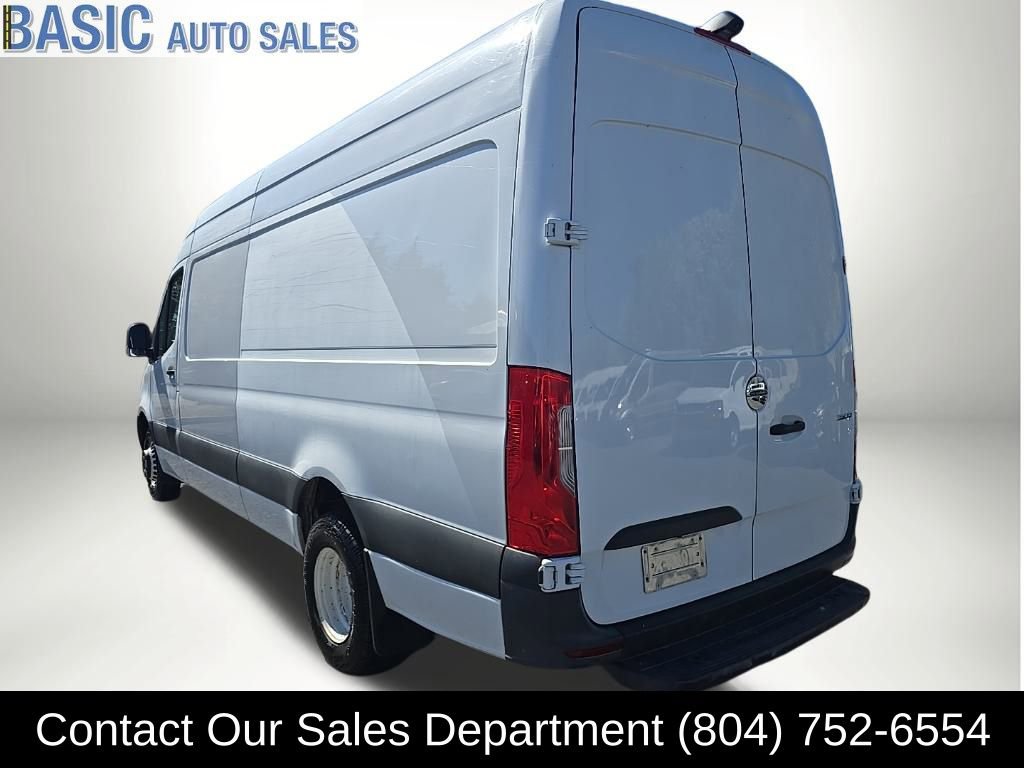 Used 2020 Freightliner Sprinter 3500 image 9