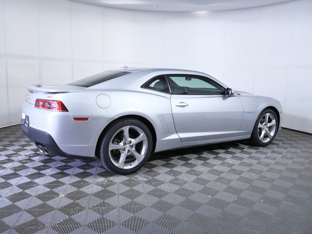 Used 2015 Chevrolet Camaro LT w/ RS Package image 9