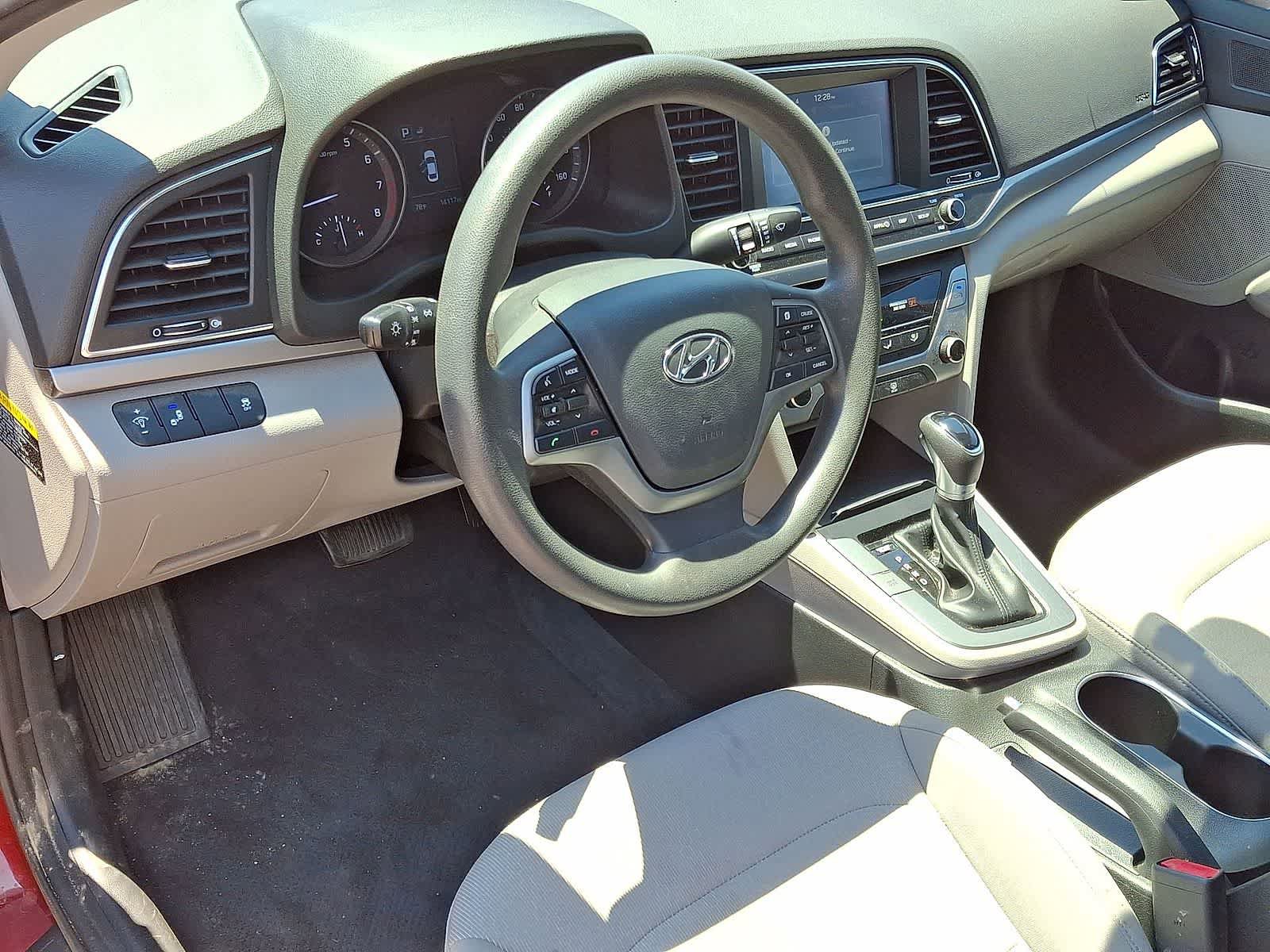 Used 2018 Hyundai Elantra SEL FWD image 16