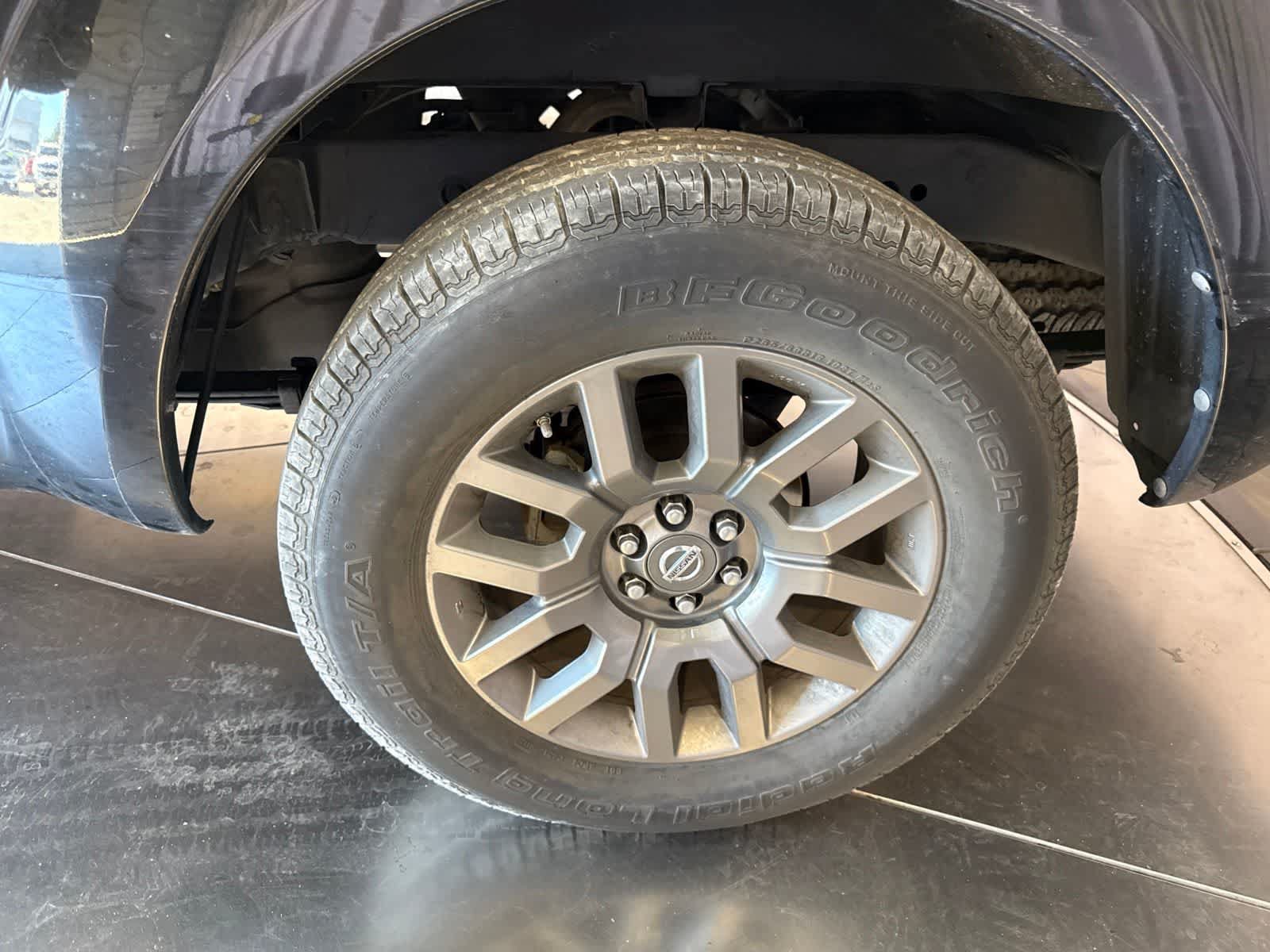 Used 2012 Nissan Frontier SV w/ Sport Appearance Pkg RWD image 9
