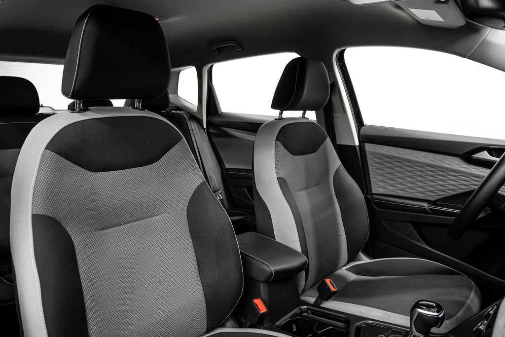 Used 2024 Volkswagen Taos S image 31