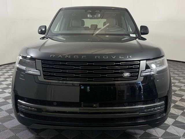 New 2025 Land Rover Range Rover SE image 11