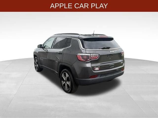 Used 2018 Jeep Compass Latitude w/ Popular Equipment Group AWD/4WD image 5