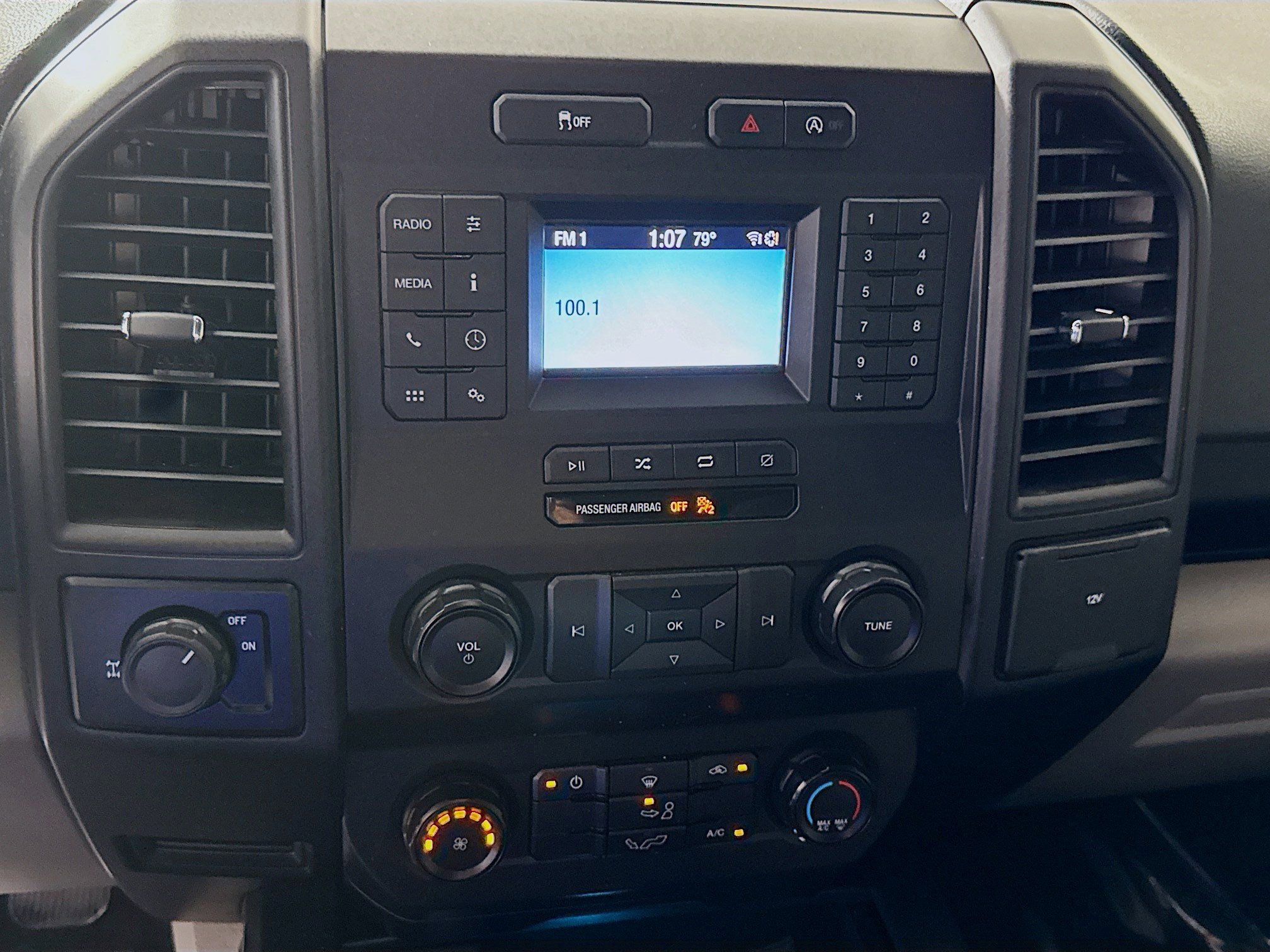 Used 2019 Ford F150 XL w/ Equipment Group 101A Mid RWD image 18