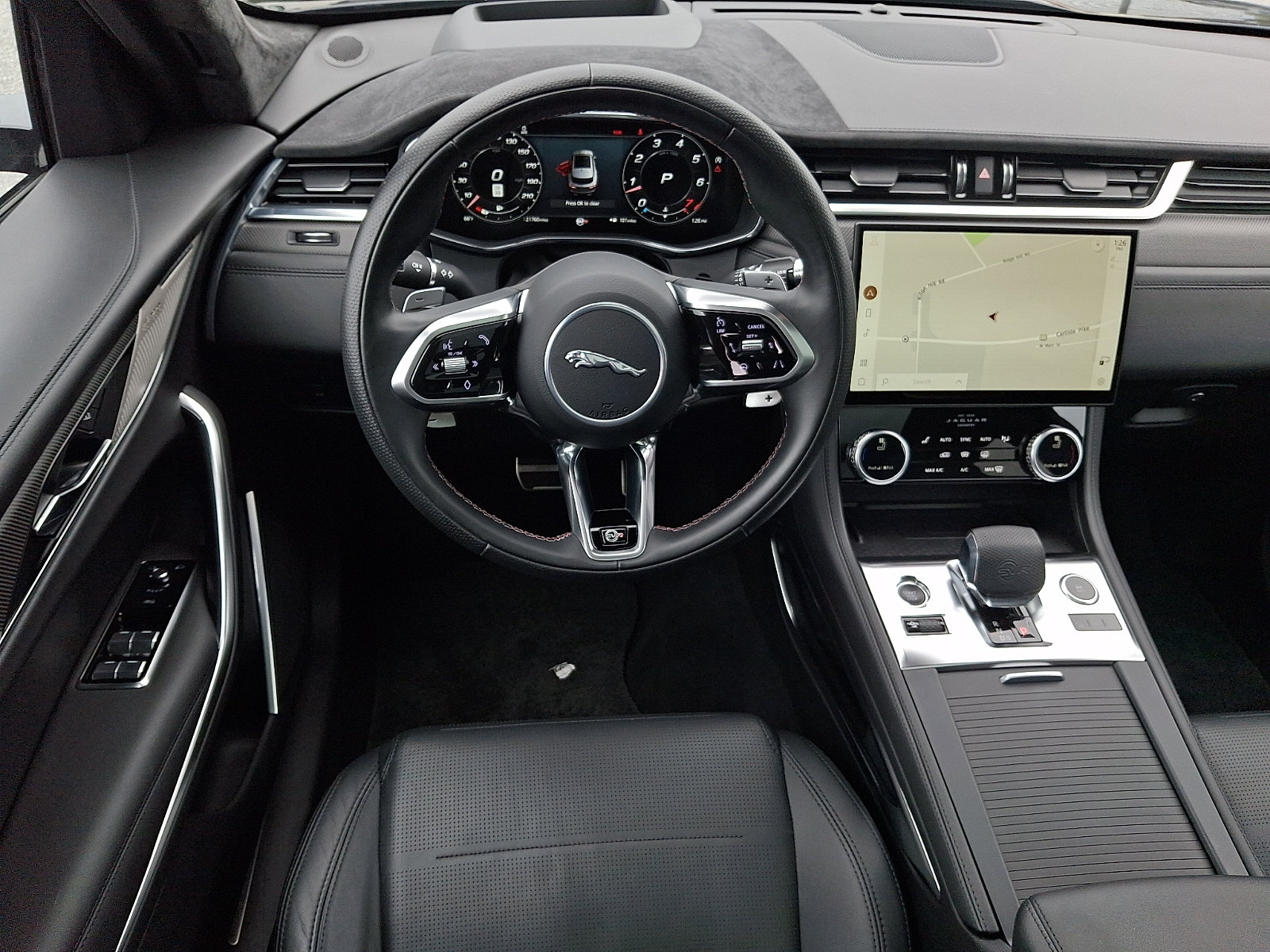 Used 2022 Jaguar F-PACE SVR AWD/4WD image 10