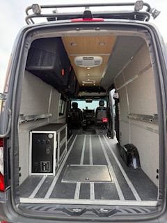 Used 2021 Mercedes-Benz Sprinter 2500 image 16