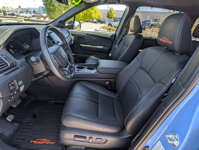 Used 2025 Honda Passport TrailSport image 12