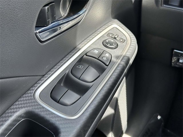 New 2025 Nissan Versa SR w/ Trunk Package image 25