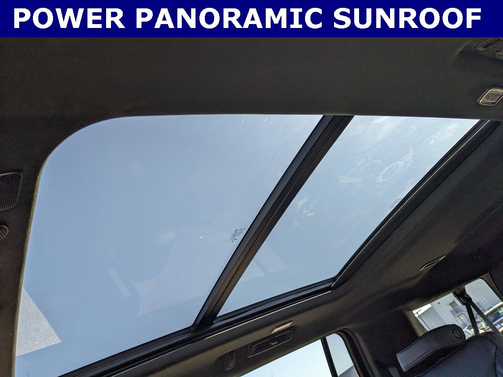 Used 2024 GMC Yukon XL Denali image 2