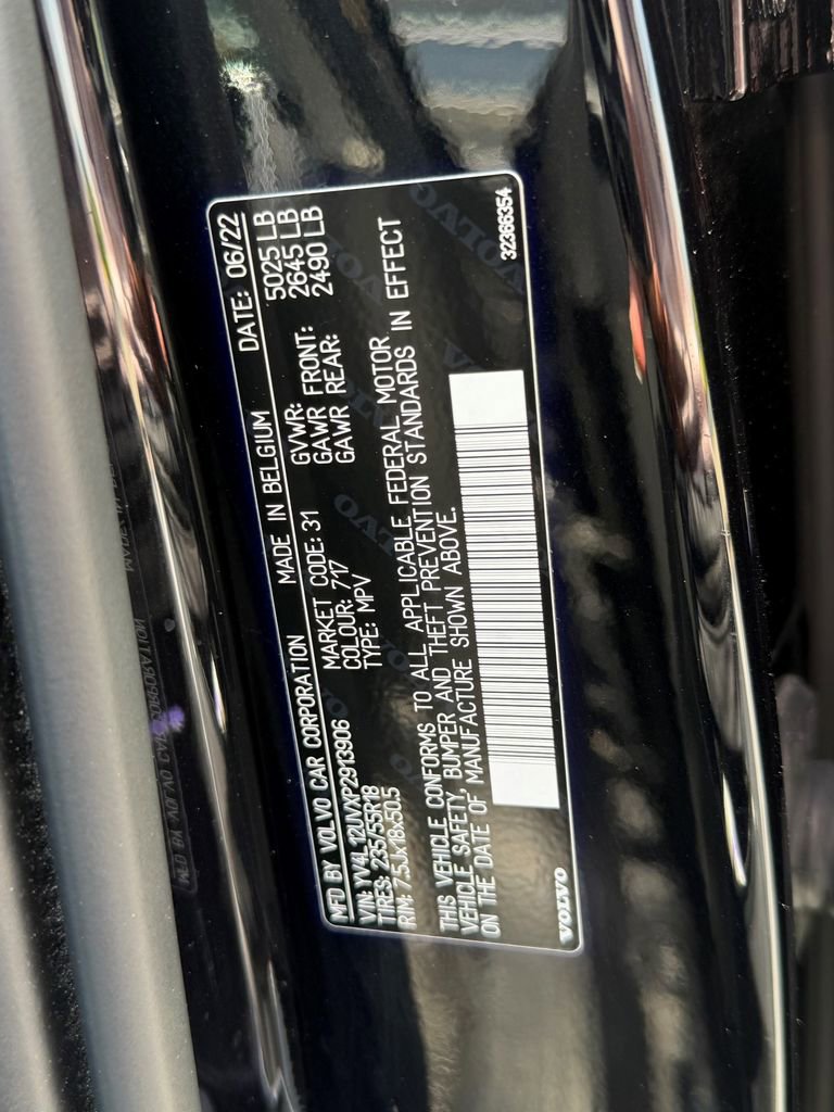 Certified 2023 Volvo XC40 B5 Core w/ Convenience Package image 36