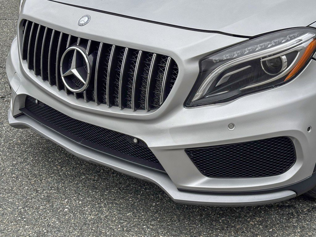 Used 2015 Mercedes-Benz GLA 45 AMG 4MATIC w/ Driver Assistance Package image 5