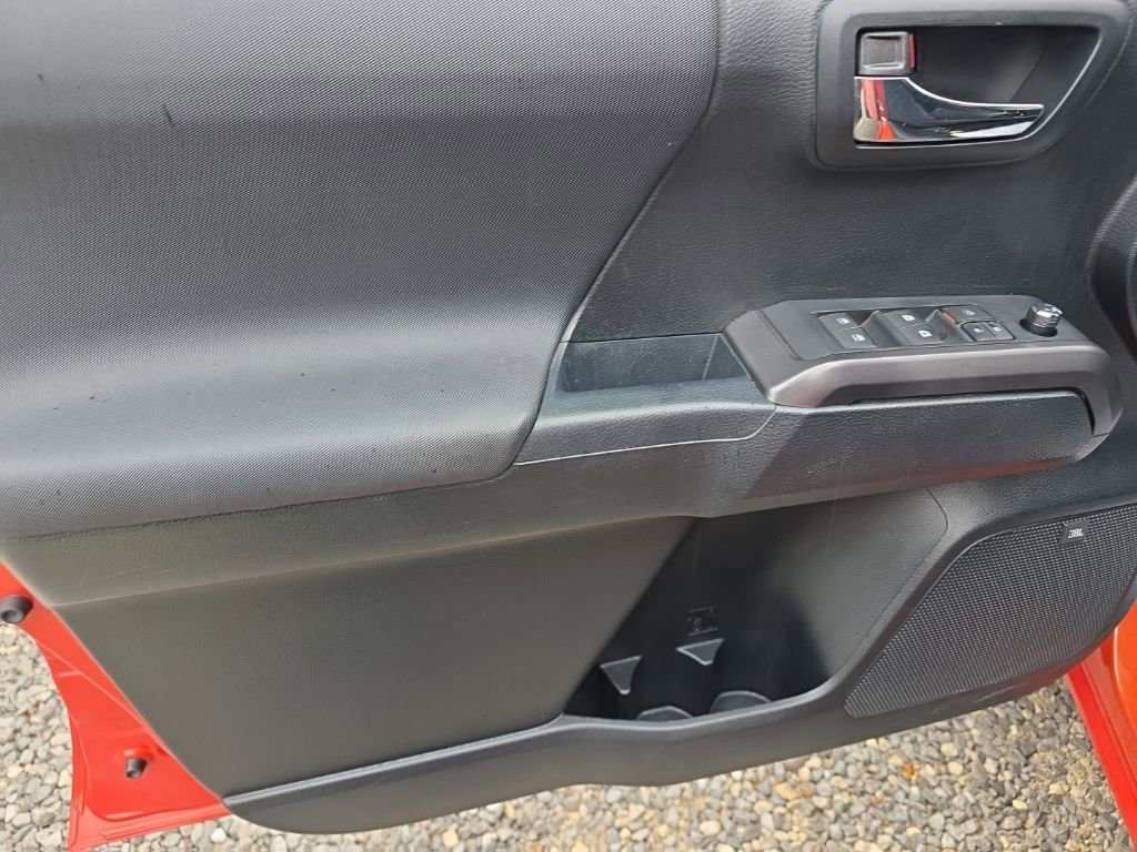 Certified 2017 Toyota Tacoma TRD Sport image 13