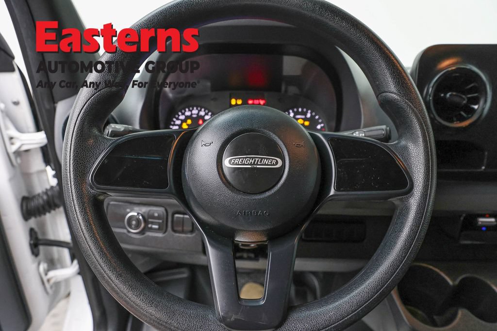 Used 2019 Freightliner Sprinter 2500 RWD image 10