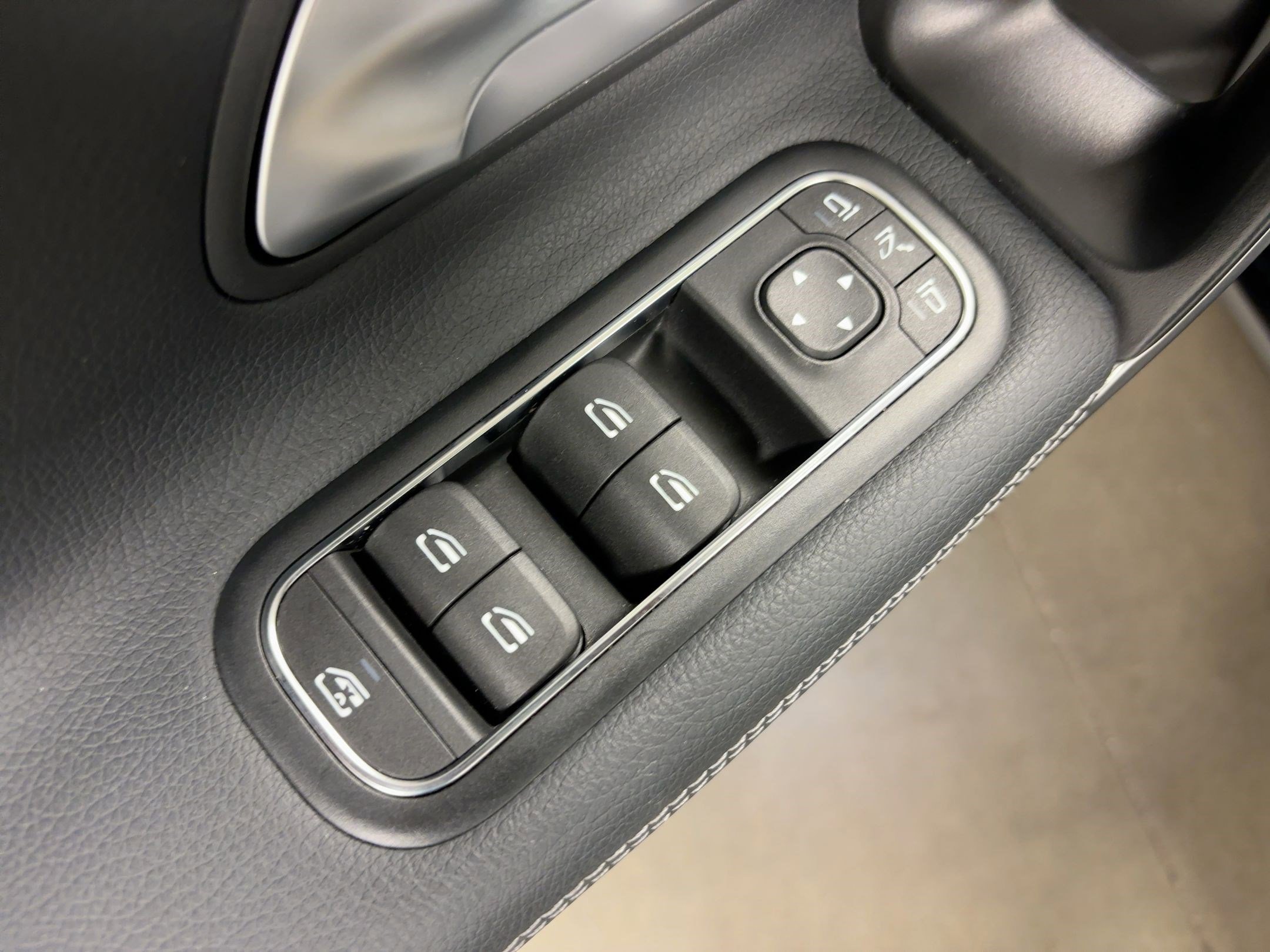 Used 2025 Mercedes-Benz CLA 250 image 21